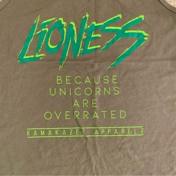 Kamakazee womens lioness because unicorns are overrated funny green tank top -S - Picture 5 of 8
